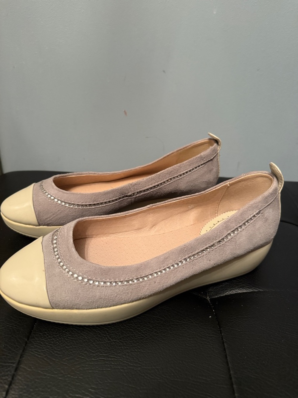 Italy CAFenOir Jewelry Gray Suede Ballet Flats with Cream Cap Toe